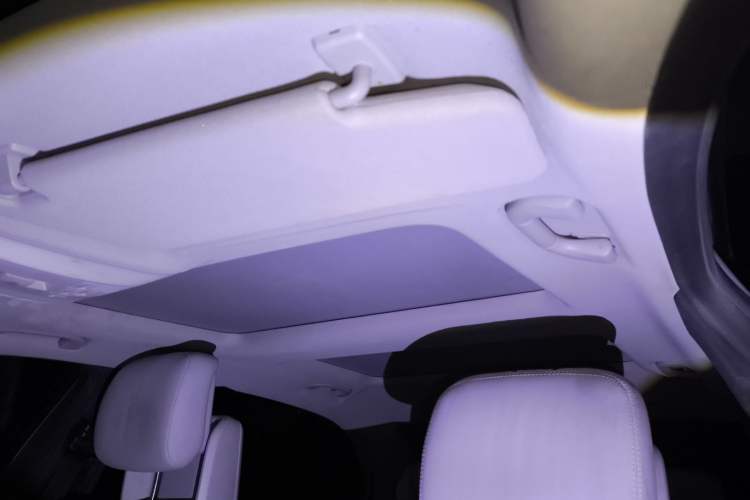 Used Mercedes-Benz E-Class 2011 E 300 L Fashion Prestige Model