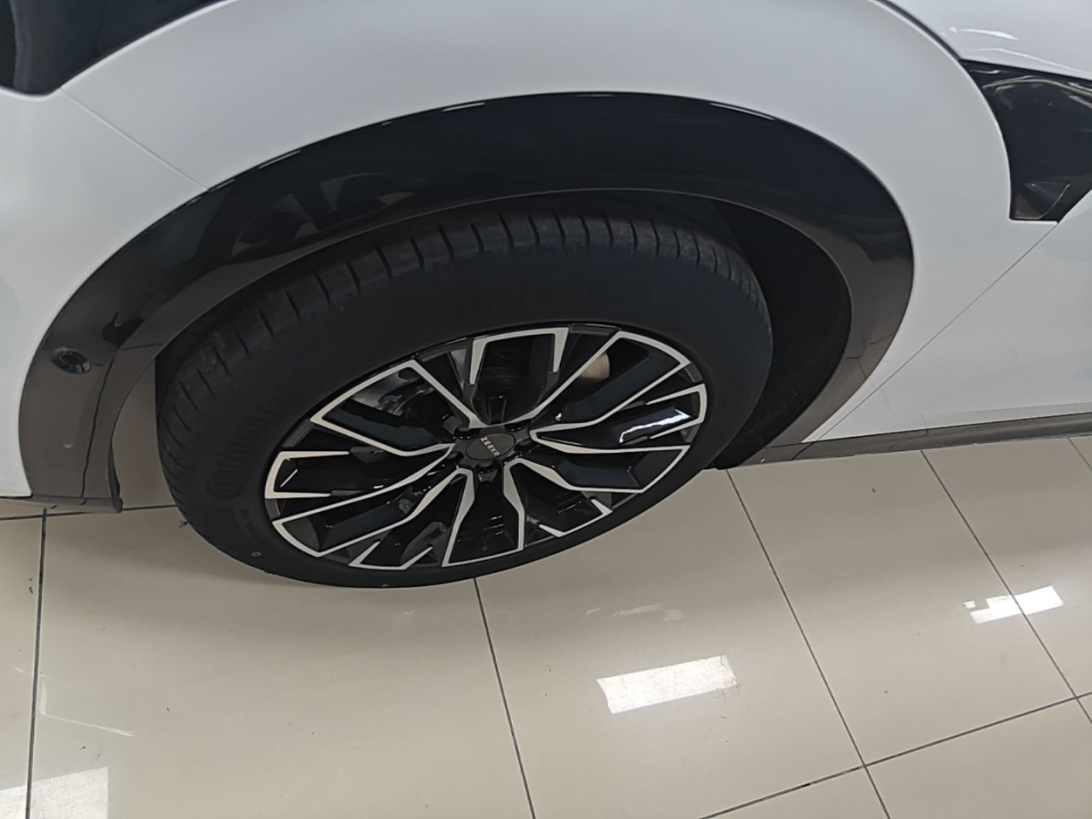 Zeekr 7X 2026 75kWh Rear-Drive MAX Edition — снимка 10