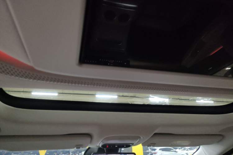 Used XPeng X9 2024 702 Ultra-Long Range Max
