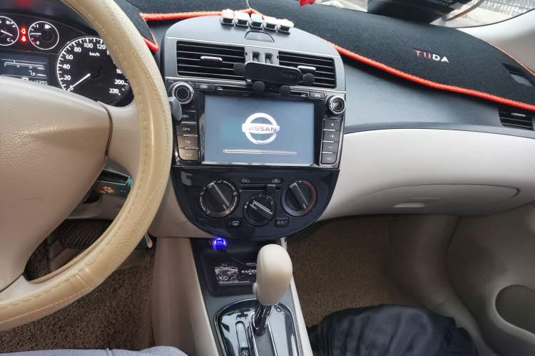 Used Nissan Tiida 2011 1.6L CVT Comfort Model