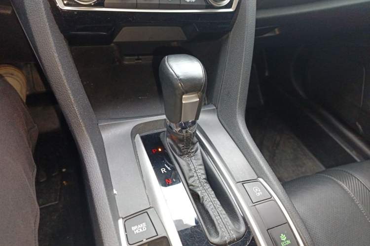 Used Honda Civic 2016 220TURBO CVT Prestige Edition
