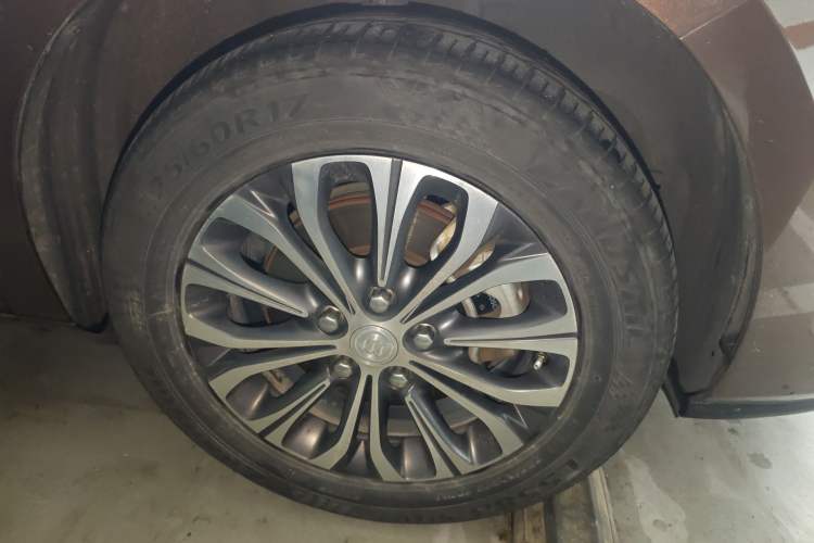 Used Buick GL8 2020 Land Business Class 652T Luxury Model
