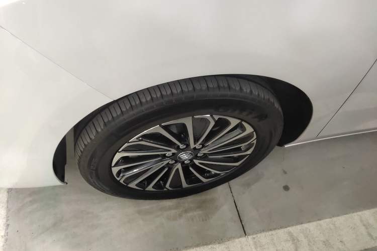 Used Buick GL8 New Energy 2025 Lu Shang Smart Enjoyment Edition 7-Seater
