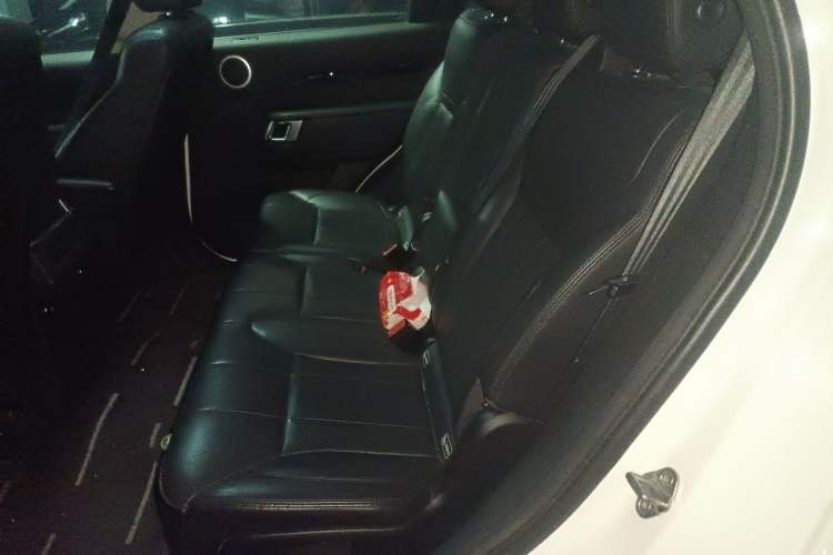 Used Land Rover Discovery 2017 3.0 SC V6 SE