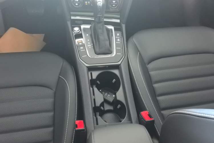 Used Volkswagen Lamando 2019 280TSI DSG Comfort Edition China VI standard
