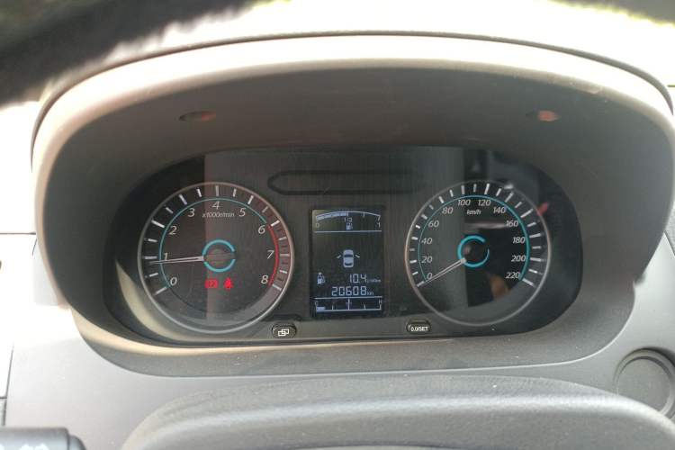 Used FORTHING Joyear S50 2014 1.5L Manual Luxury Model