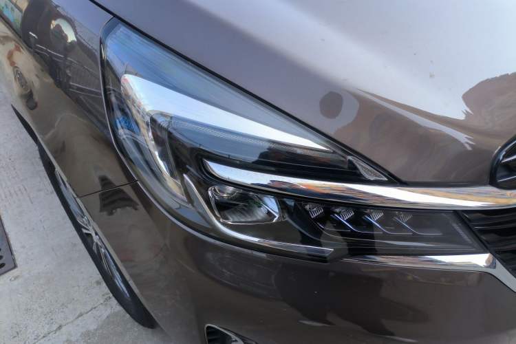 Used Buick GL8 2022 Land Cruiser Executive Class 652T Comfort Model
