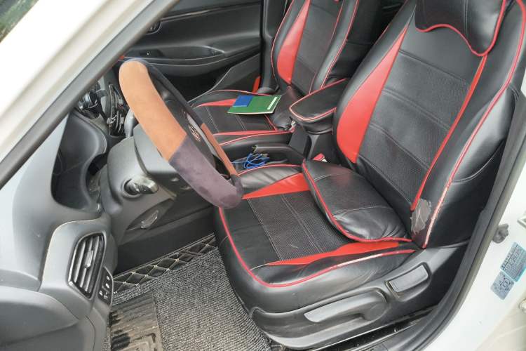 Used Hyundai Celesta 2020 1.6L Automatic GL Enjoyable Edition Left Front Seat