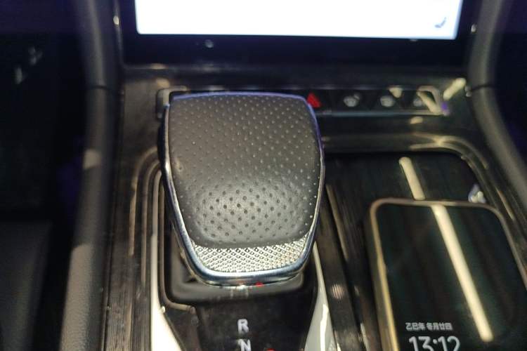 Used Hongqi H6 2023 2.0T ZhiShang Version
