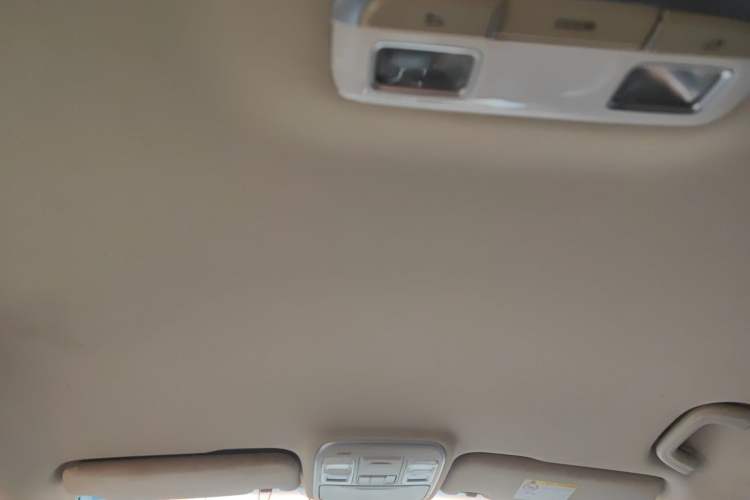 Used Geely Auto Emgrand GS 2016 Elegant Edition 1.3T Manual LingShang Model Headliner