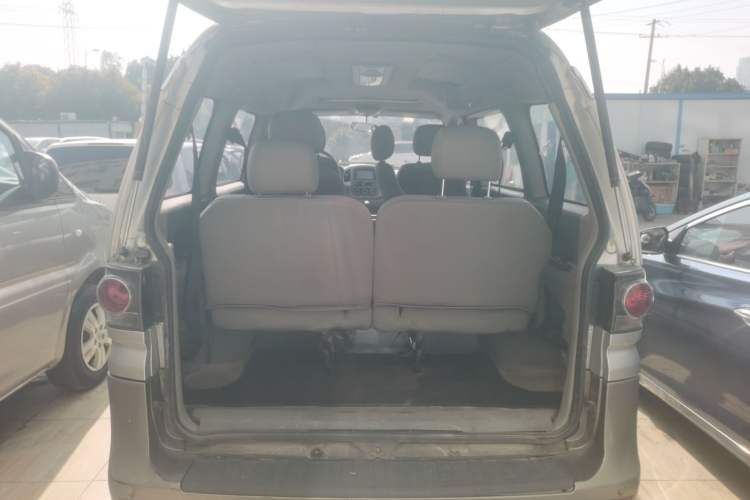 Used FORTHING Lingzhi 2015 M3 1.6L 7-Seater Luxury Model
