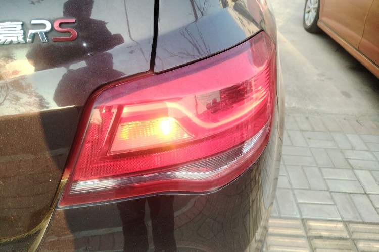 Used Geely Auto Emgrand 2017 Hatchback RS Million Edition 1.5L Manual Upward Version