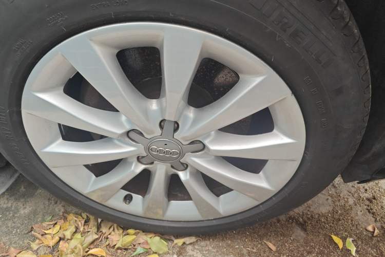 Used Audi A6L 2012 30 FSI Technology Edition Right Front Wheel Hub