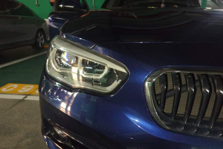 Used BMW 1 Series 2018 118i Sport Design Package Right Front Headlight