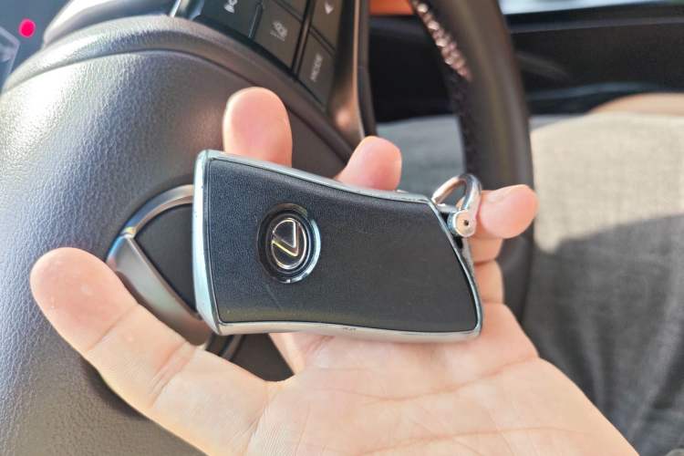 Used Lexus ES 2020 200 Excellence Edition Vehicle Key