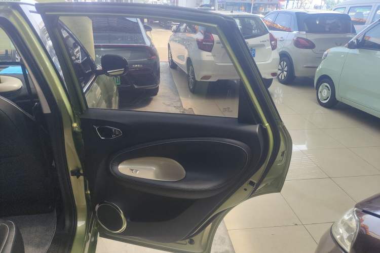 Used Wuling Bingo 2023 333 km Enjoyment Version Right Rear Door Interior