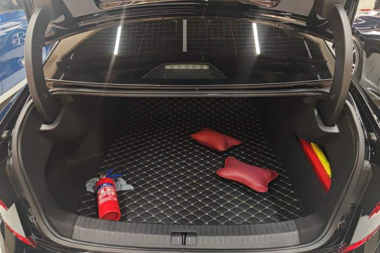 Used Volkswagen Passat 2024 380TSI Starry Elite Edition Trunk