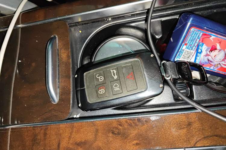 Used Land Rover Range Rover 2021 3.0 L6 Century Extended Classic Edition