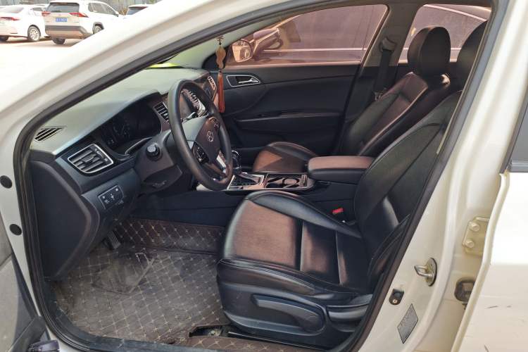 Used Hyundai Mistra 2014 1.8L Automatic Smart GLS