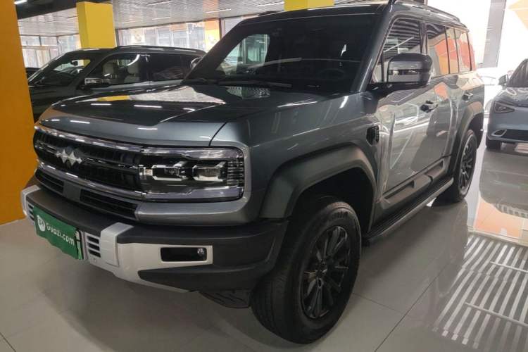 Used Formula Leopard 5 2023 Explore Edition