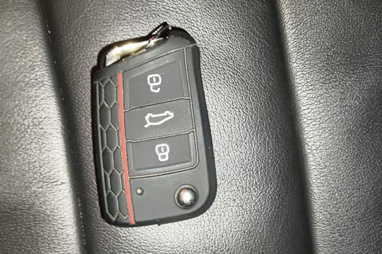 Used Skoda Kodiaq 2017 TSI330 7-Seater Two-Wheel-Drive Luxury Tech Edition
