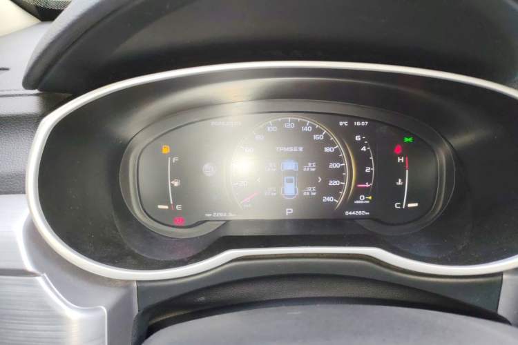 Used Geely Auto Emgrand X7 Sport 2021 Million Edition 1.8TD DCT Two-Wheel Drive Comfort Model