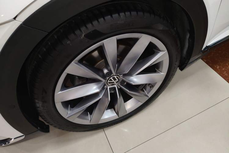 Used Volkswagen FAW-Volkswagen CC 2023 Hunting Vehicle 380TSI Hunter's Heart Edition
