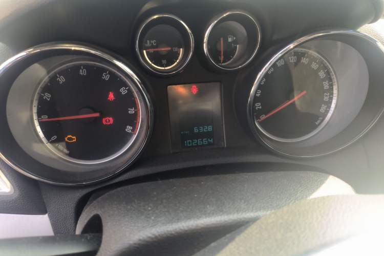 Used Buick Encore 2014 1.4T Manual Two-Wheel Drive Urban Advanced Model