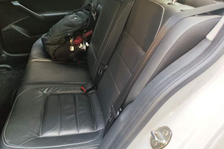 Used Volkswagen Lavida 2015 1.6L Automatic Comfort Edition
