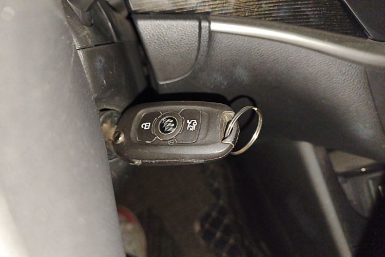 Used Buick Verano 2015 Sedan 20T Dual-Clutch Elite Model Vehicle Key