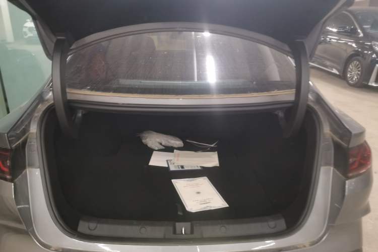 Used BYD Qin L 2025 DM-i Smart Drive 120KM Superior Model