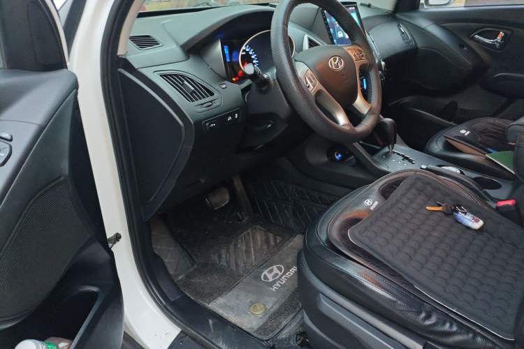 Used Hyundai ix35 2015 2.0L Automatic 2WD Smart Version China V Standard