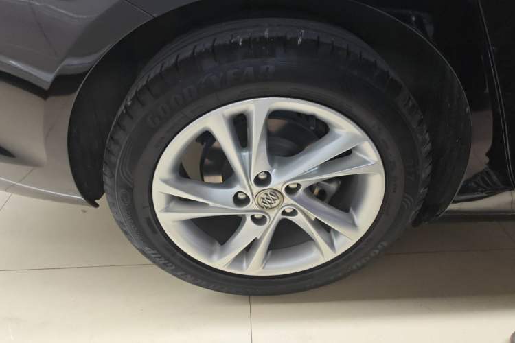 Used Buick Regal 2022 552T Smart Edition Right Rear Wheel Hub