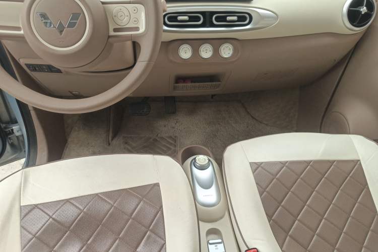 Used Wuling Hongguang MINIEV 2025 Four-Door Version Zhenxiang+ Edition Gear Lever