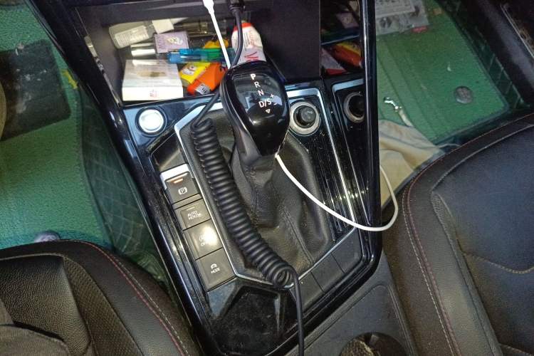 Used Volkswagen Tayron 2020 330TSI Two-Wheel Drive Luxury Smart Connectivity Version Gear Lever