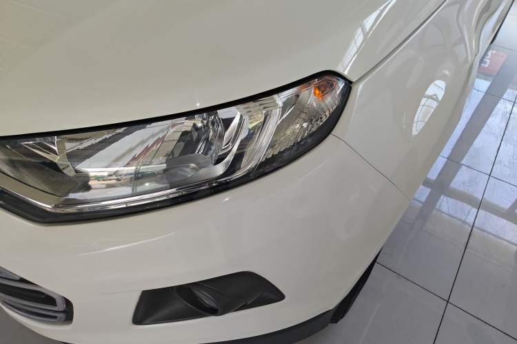 Used Ford EcoSport 2013 1.5L Automatic Fashion Model
