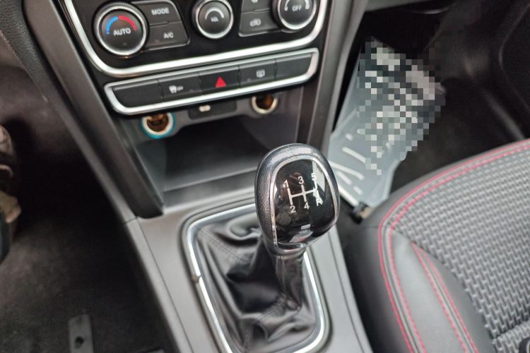 Used Chery Tiggo 3 2016 1.6L Manual ZhiShang Edition