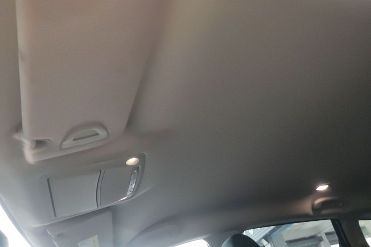 Used Nissan Murano 2015 2.5L XE Two-Wheel-Drive Elite Edition Headliner