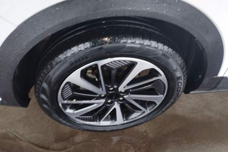 Used Dongfeng Aeolus AX7 2022 Mach Edition 1.5T DCT DF41 Exterior 4