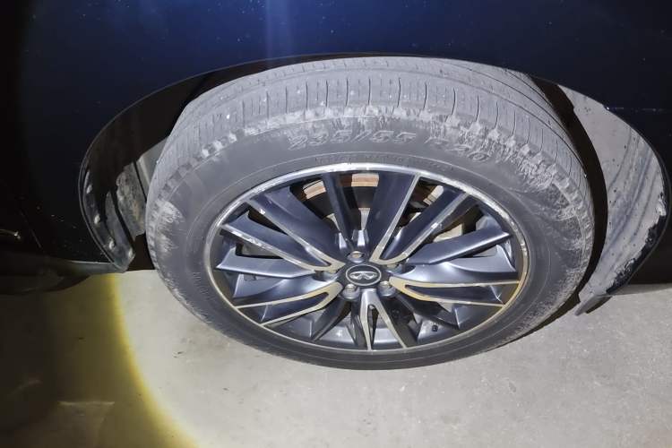 Used Infiniti QX60 2016 2.5 S/C Hybrid Two-Wheel-Drive Excellence Edition China V Standard