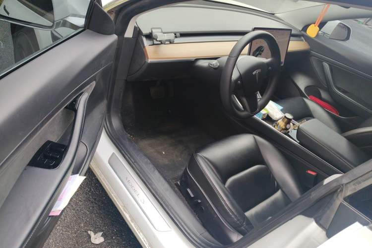 Used Tesla Model 3 2019 Standard Range Rear-Drive Upgraded Version
