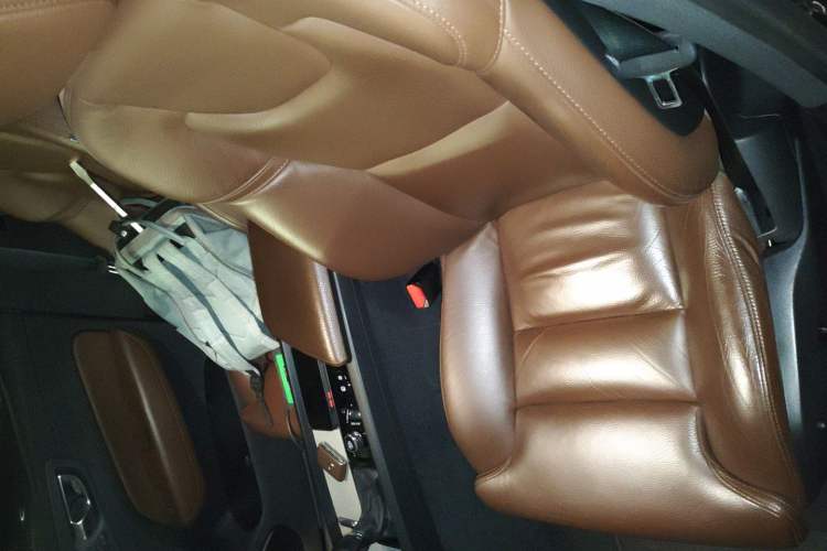 Used Volvo XC60 2020 T5 4x4 Smart Luxury Edition Left Front Seat