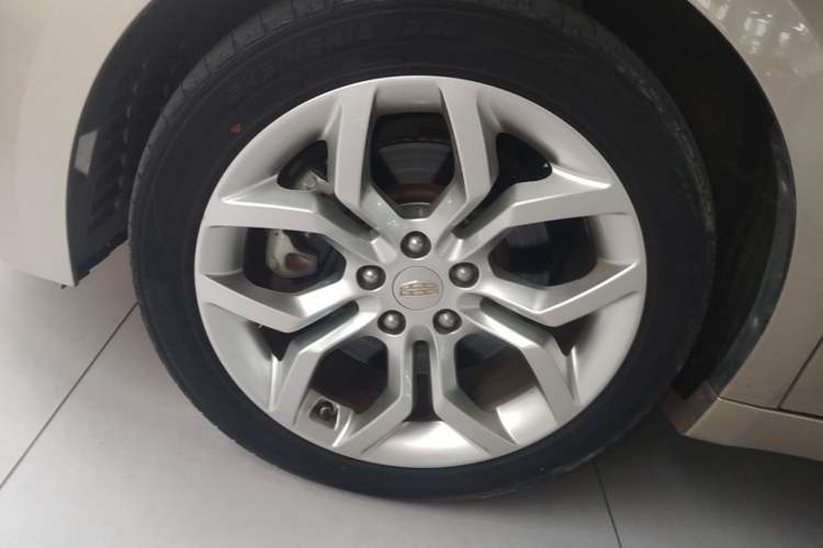 Used Geely Auto Emgrand GT 2015 1.8T Premium Model Exterior 4