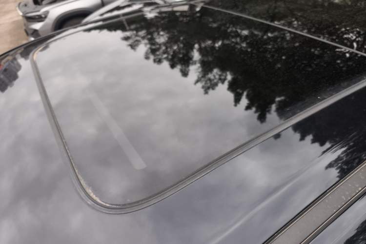 Used CHANGAN UNI-K 2024 2.0T Two-Wheel Drive YueShang Trim
