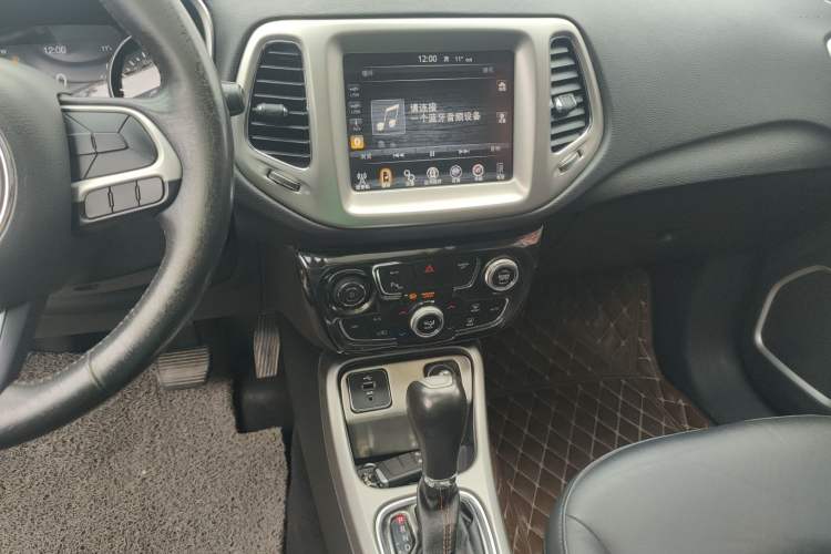 Used Jeep Compass 2017 200T Automatic Family Edition