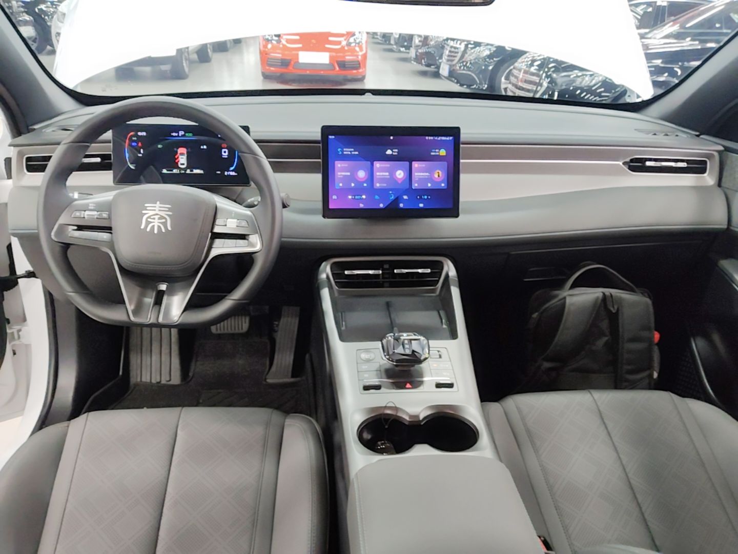 BYD Qin PLUS 2025 DM-i Smart Drive 55KM Leading Model — снимка 12