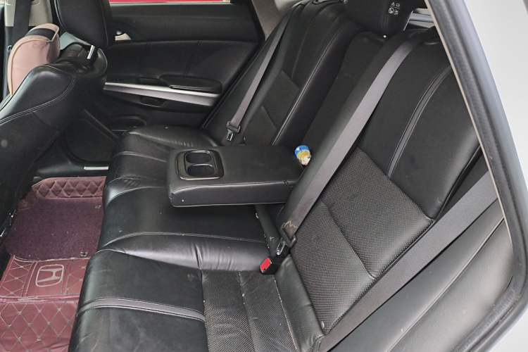 Used Honda Crosstour 2014 2.4L Luxury Edition Left Rear Seat