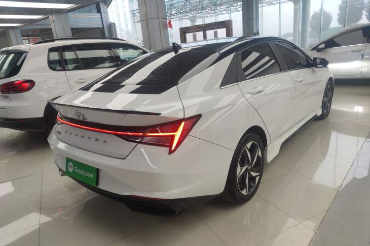 Used Hyundai Elantra 2021 1.5L CVT LUX Prestige Edition