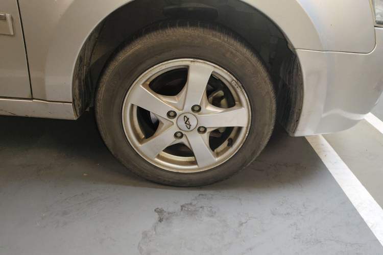 Used Chery Cowin 3 2010 1.5L Manual Comfort Edition Right Front Wheel Hub