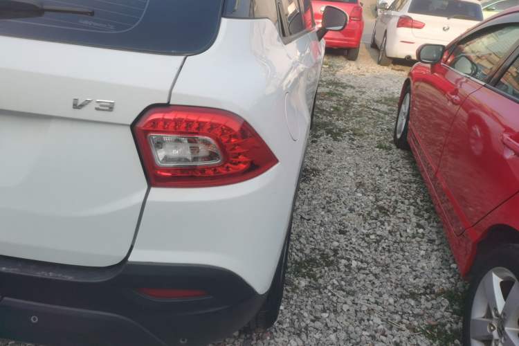 Used Brilliance V3 2016 1.5L Manual Comfort Model
